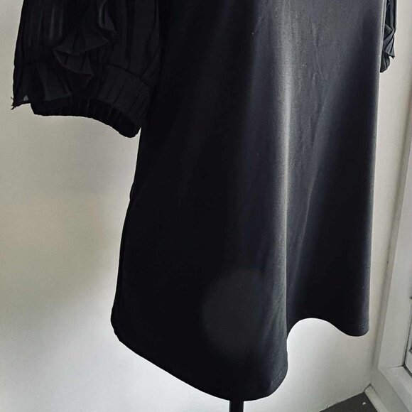 Anne Klein Black Stretch Knit Crewneck Top with Pleated Chiffon Sleeves – US L - Picture 3 of 12